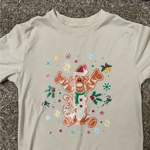 Kids Size 8 Christmas Tigger T Shirt